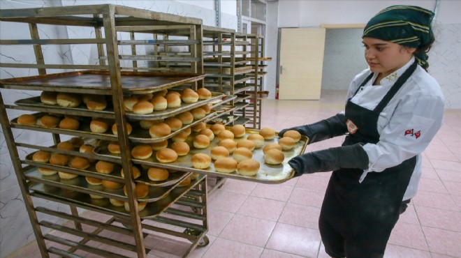 'Mektepli Fırın'ın ekmekleri sofrada!