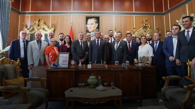 'Şatafatlı oda'yı gördü, net konuştu: Birileri açken birileri sefa sürmeyecek!