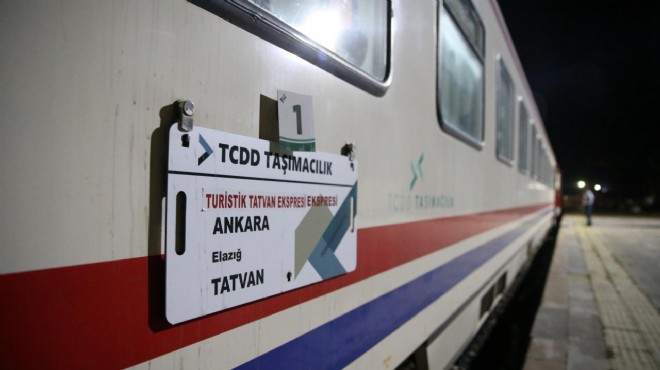 'Turistik Tatvan Treni' ilk seferini gerçekleştirdi