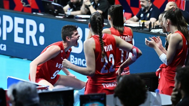 A Milli Kadın Voleybol Takımı, finale yükseldi