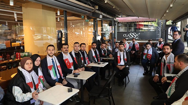 AK Gençlik'ten Starbucks'ta 'Say Stop' eylemi!