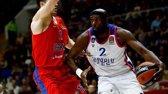 Anadolu Efes'in yıldızı kalp krizi geçirdi