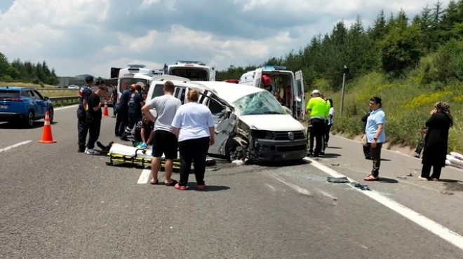 Anadolu Otoyolu'nda feci kaza: 1 ölü, 10 yaralı