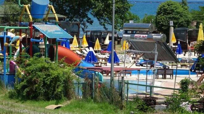 Aquapark havuzunda elektrik faciası!