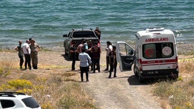 Arabada kanlı infaz: 2 kişi ölü bulundu!