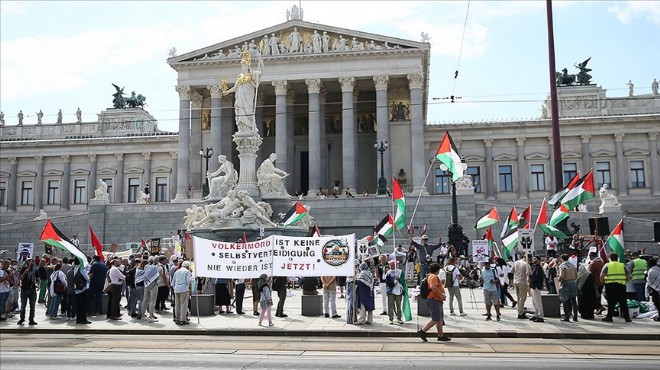 Avusturya'da İsrail'in Gazze'ye saldırıları protesto edildi