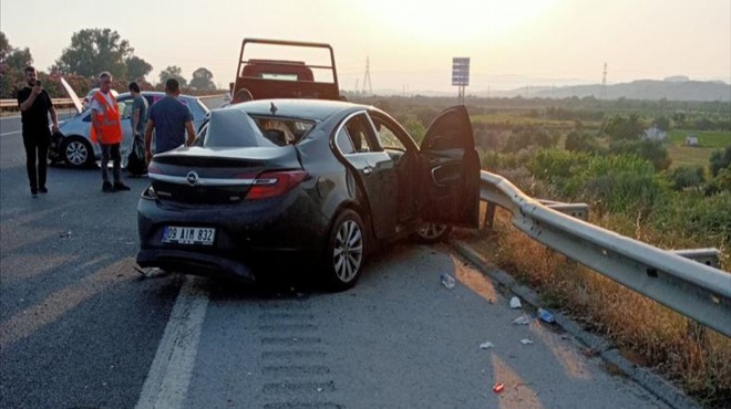 Aydın'da otomobiller çarpıştı: 7 kişi yaralandı