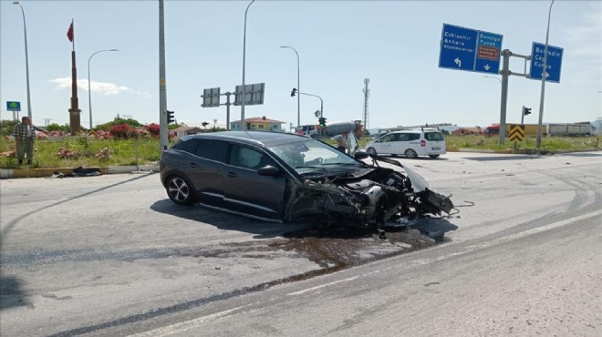 Belde belediye başkanı trafik kazasında yaralandı