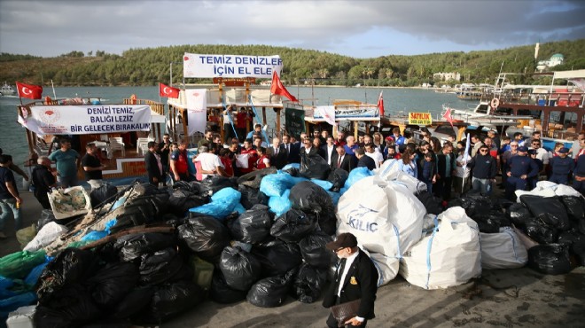 Bodrum'da kıyı temizliği... 15 ton atık çıktı!