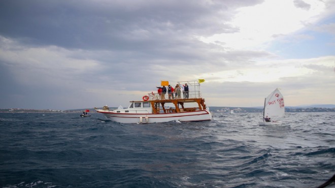 Çeşme'de TYF Kamil Yıldırım Optimist Trofesi Yelken Yarışları başladı