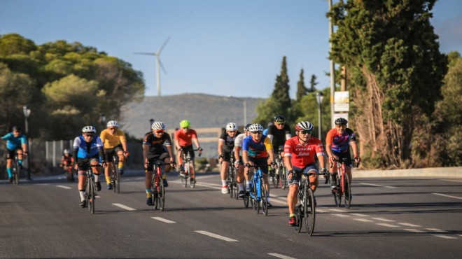 Çeşme'de Veloturk Gran Fondo rüzgarı esti