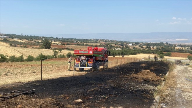 Denizli'de anız yangını söndürüldü