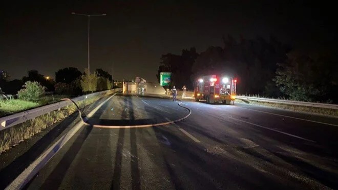 Doğalgaz yüklü TIR'da patlama riski: Otoban trafiğe kapatıldı!