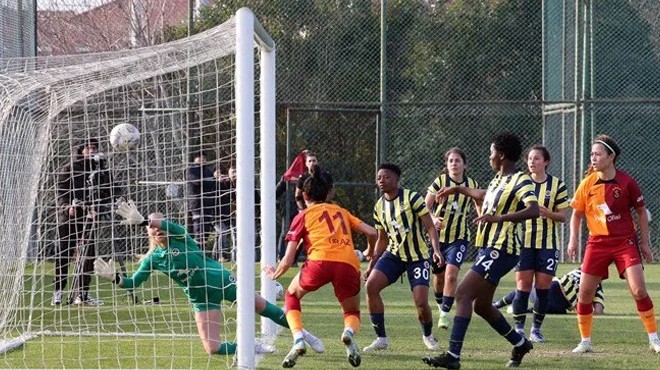 Galatasaray'dan 1 haftada 3 derbi zaferi