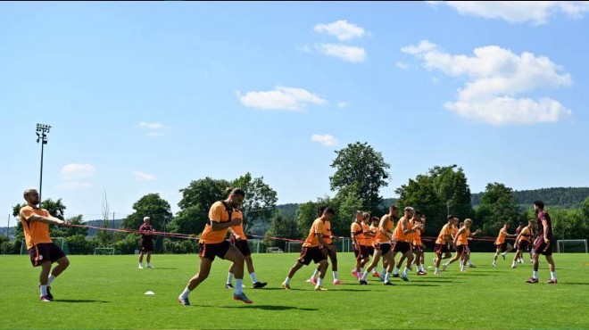 Galatasaray'ın UEFA kadrosu belli oldu!