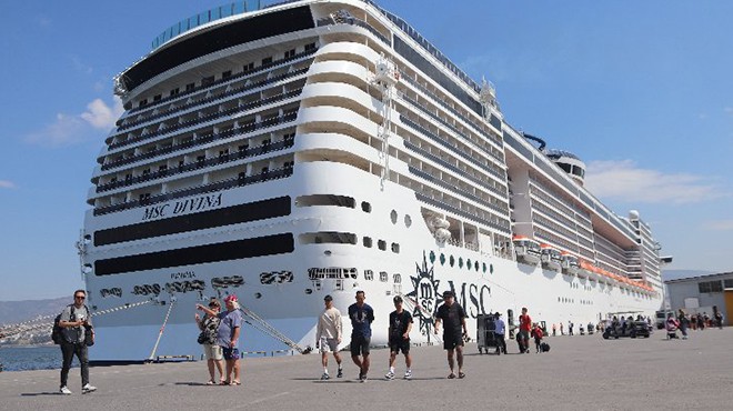 Gözler kruvaziyerde… Kemeraltı turistleri bekliyor