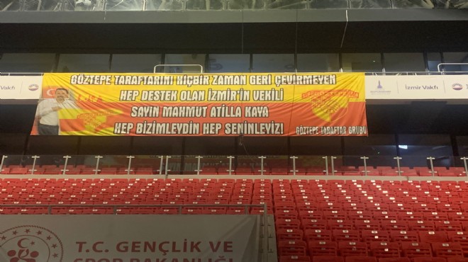 Göztepe taraftarından Kaya'ya pankartlı teşekkür!