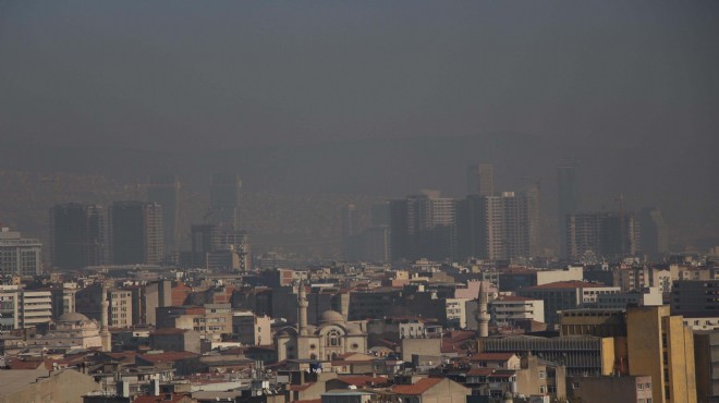 İzmir'in hava kirliliği raporu... 9 ilçede kırmızı alarm!