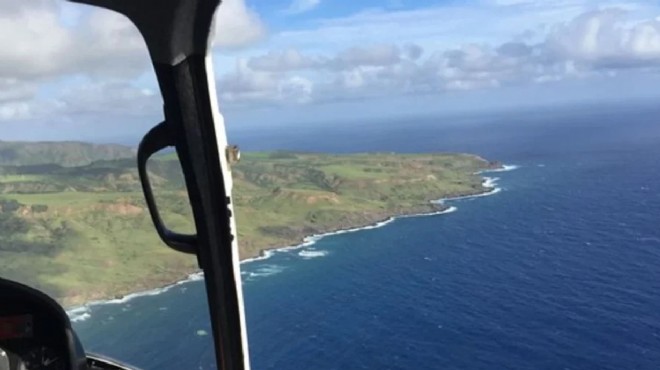 Hawaii açıklarında helikopter okyanusa düştü!