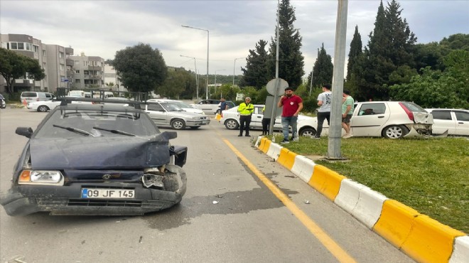 Aydın'da iki otomobil çarpıştı: 4 yaralı