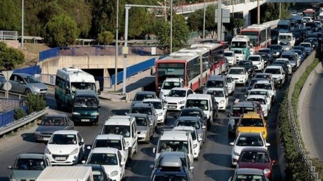 İzmir'de araç sayısı artıyor... En çok hangi marka satıldı?