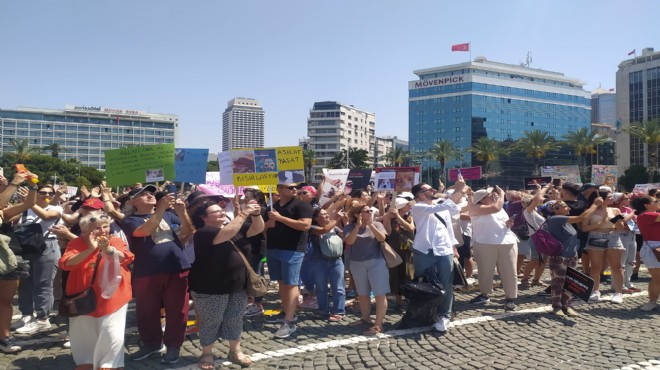 İzmir'de can dostlar için adalet mitingi:  Belediyelerin suçunu köpeklere atamazsınız!