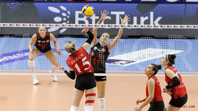 İzmir'de kupa voley heyecanı