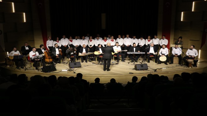 İzmir'de Polis Korosu ilk konserini verdi