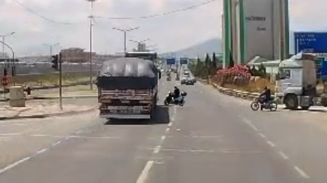 Kırmızı ışığı umursamadı... TIR değil, trafik canavarı!