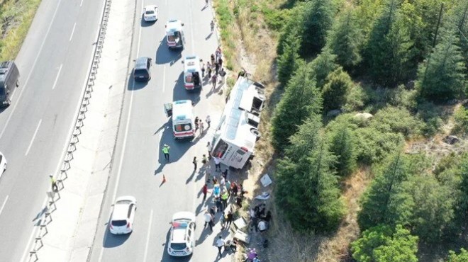 Kütahya’da yolcu otobüsü devrildi: 3 yaralı