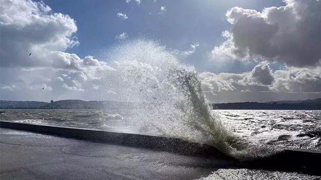 Meteoroloji'den İzmir için 'fırtına' uyarısı