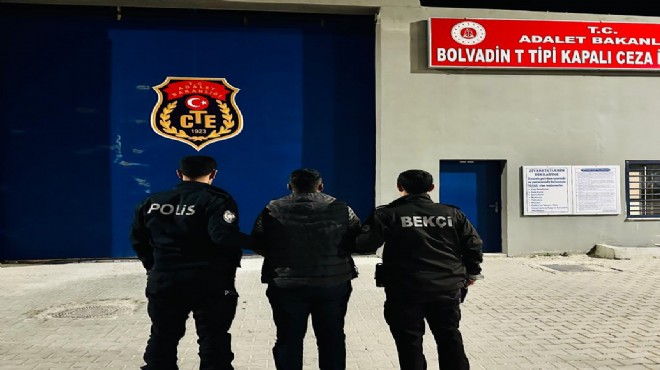 Müzisyeni evde çarşafla boğmuşlardı... 1 kişi tutuklandı!