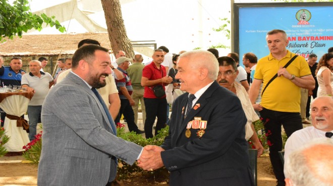 Ödemiş'te Başkan Turan, çalışanlarla bayramlaştı