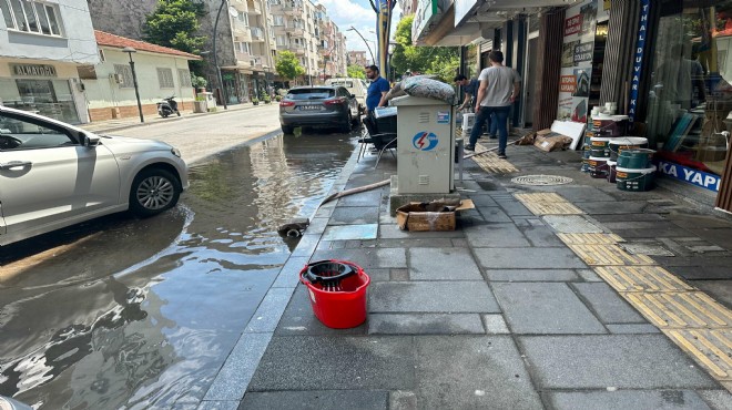 Onlarca evi su basmıştı... Sağanak sonrası çalışmalar sürüyor