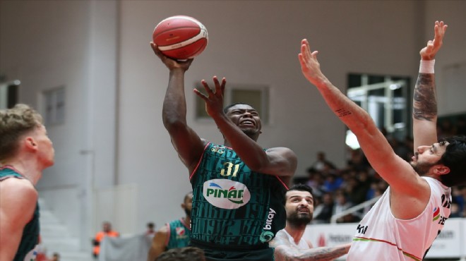 Potada İzmir derbisinde galip Petkimspor!