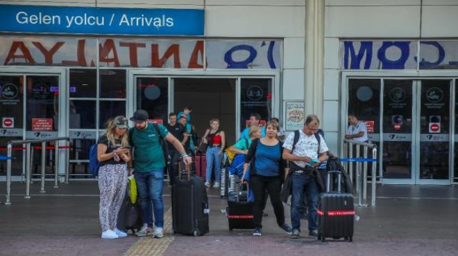 Rusya'dan kaçış: Antalya'ya 70 bin TL'ye bilet!