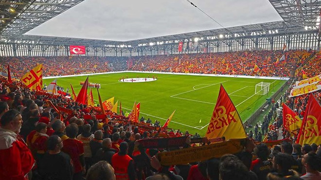 Süper Lig yolu Göztepe'den geçecek!