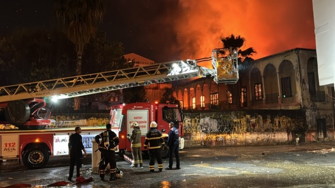 Tarihi binadaki yangında 2 gözaltı!