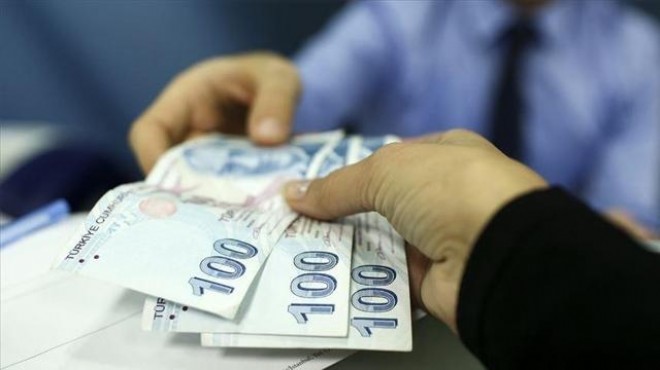 Yaşlı ve engelli aylıkları hesaplara yatırıldı